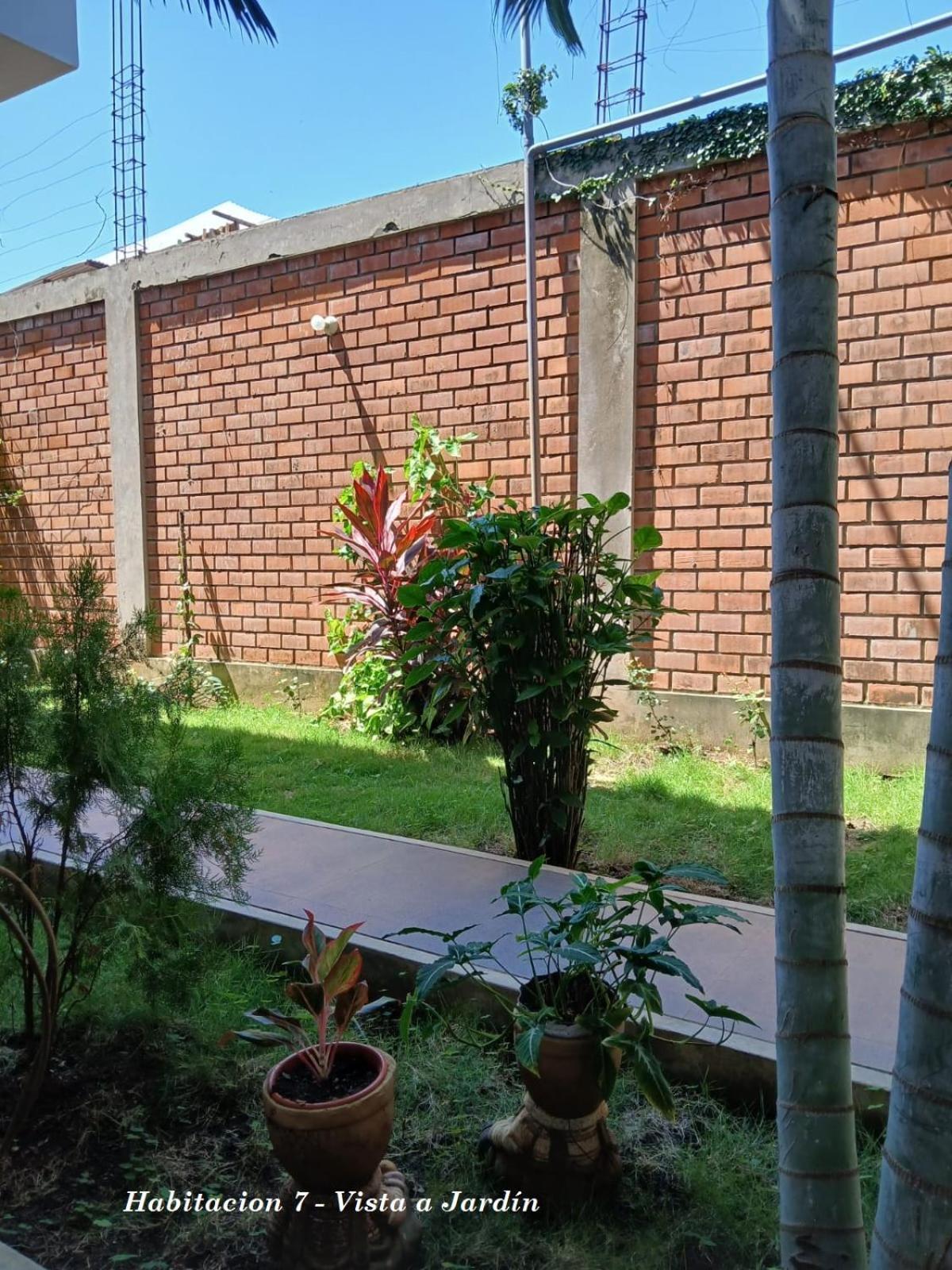 Alojamiento Familiar Custodia Tarapoto Eksteriør billede