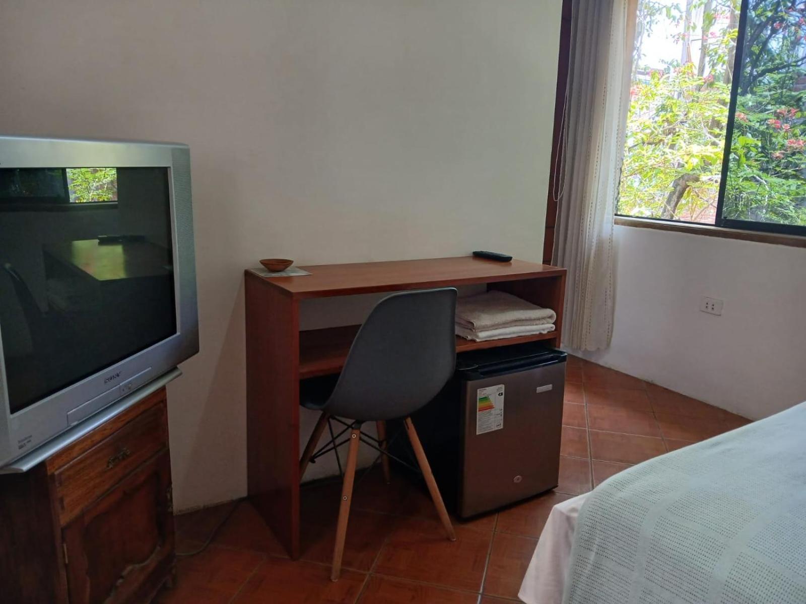 Alojamiento Familiar Custodia Tarapoto Eksteriør billede
